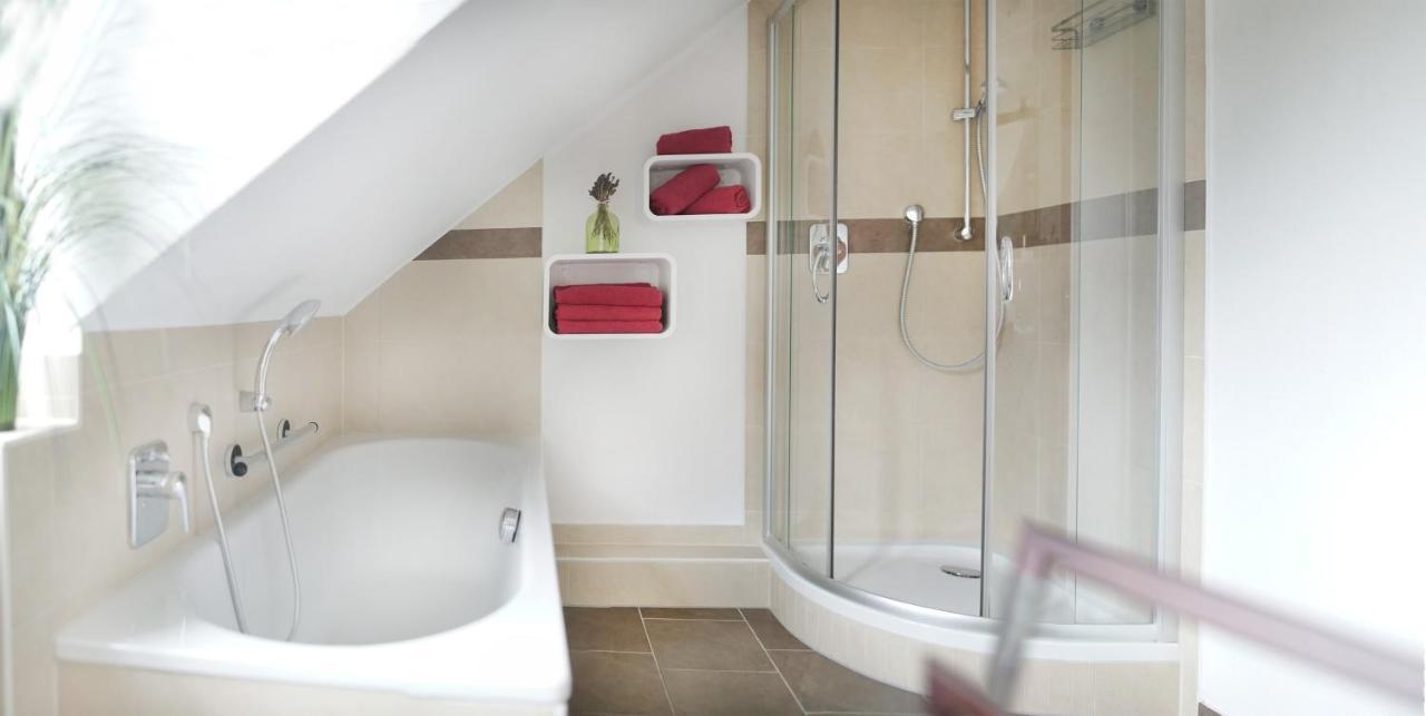 Pension & Seminarhaus "Haus Am Fluss" Laurenburg Room photo