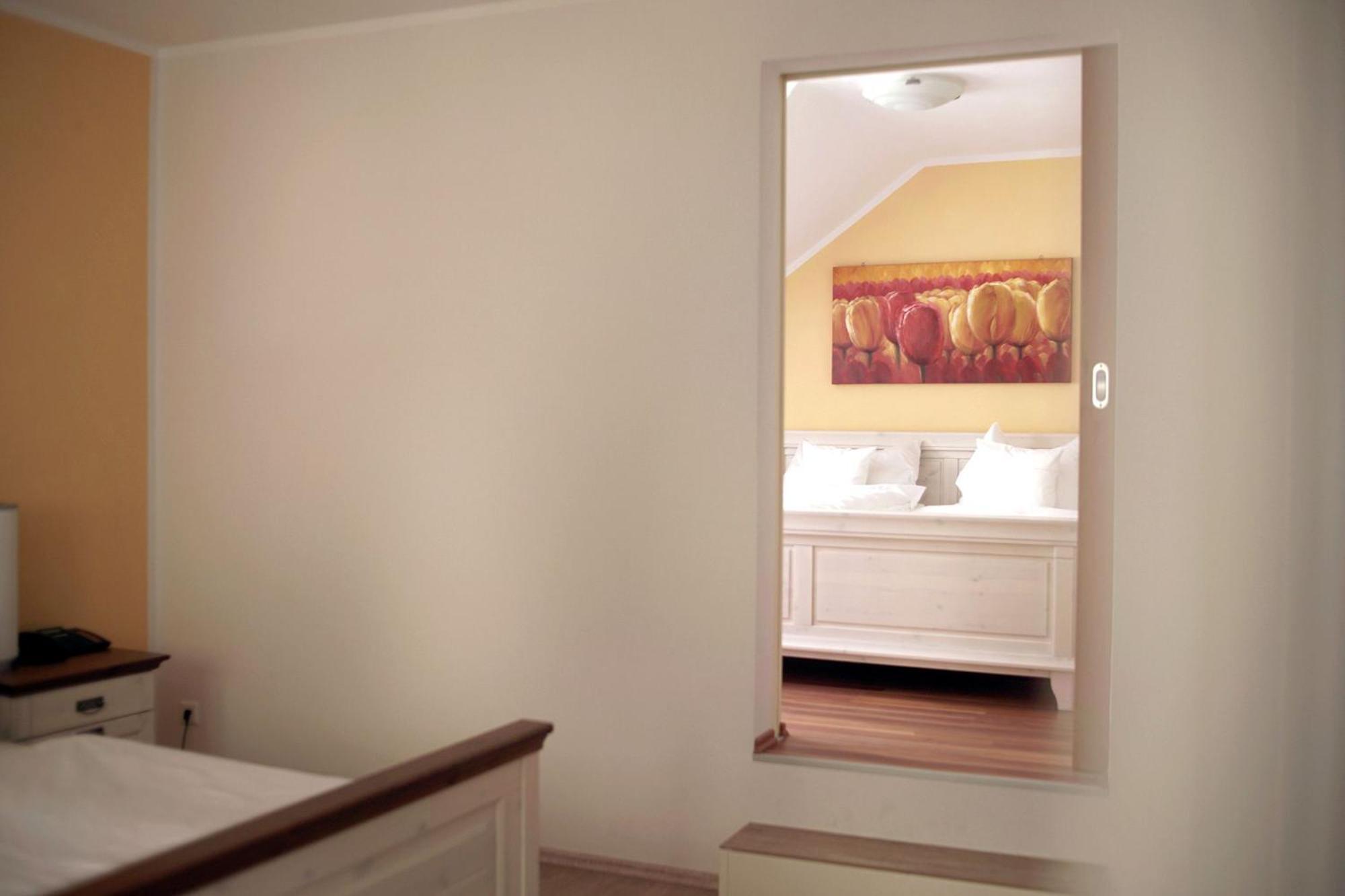 Pension & Seminarhaus "Haus Am Fluss" Laurenburg Room photo